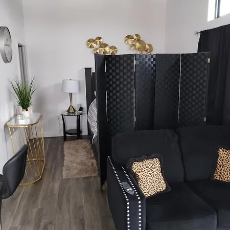 Paseo Corazon Apartment *